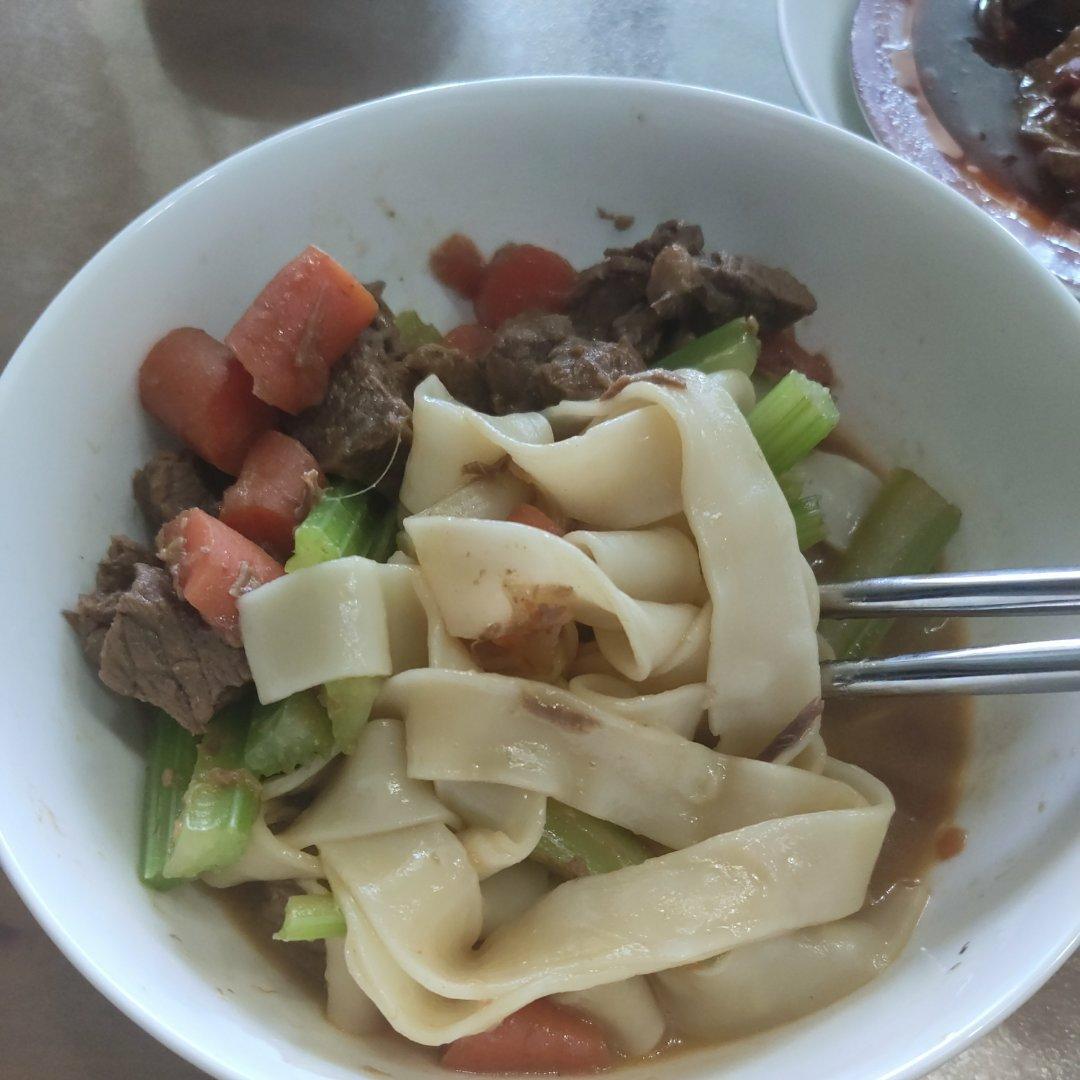 红烧牛肉面