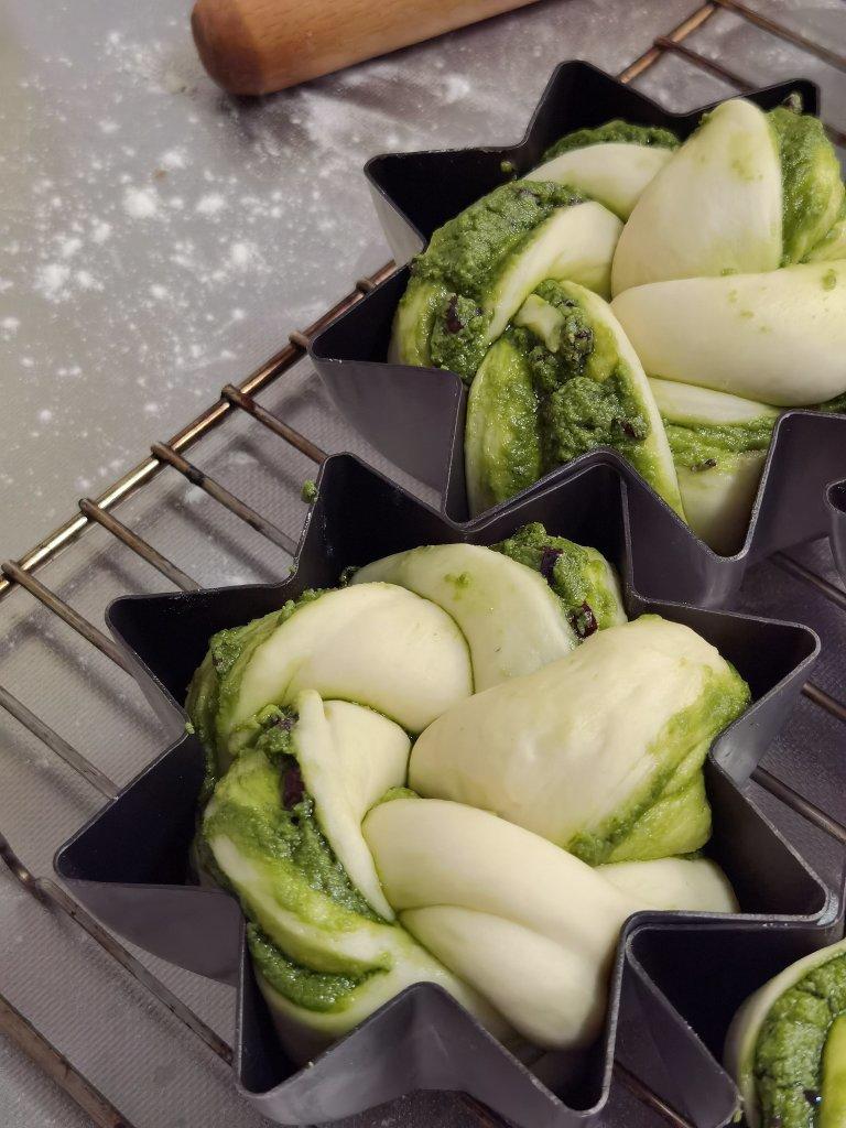抹茶奶酥手撕面包