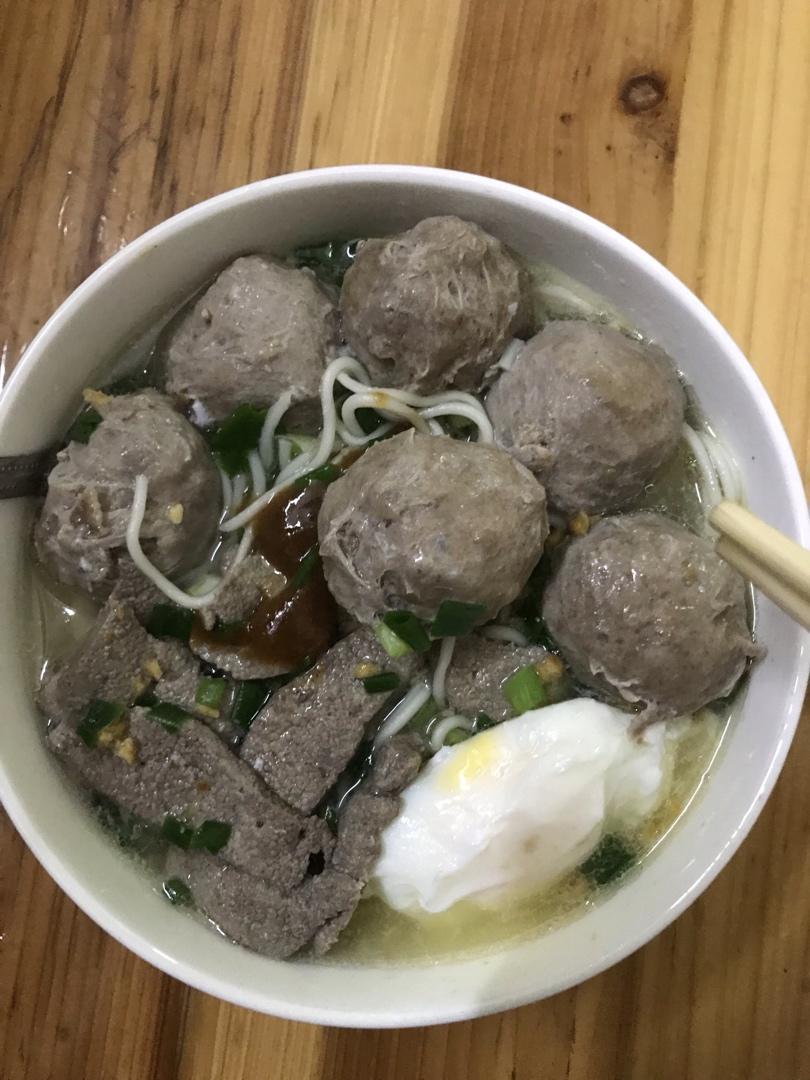 一碗朴素的牛肉丸面