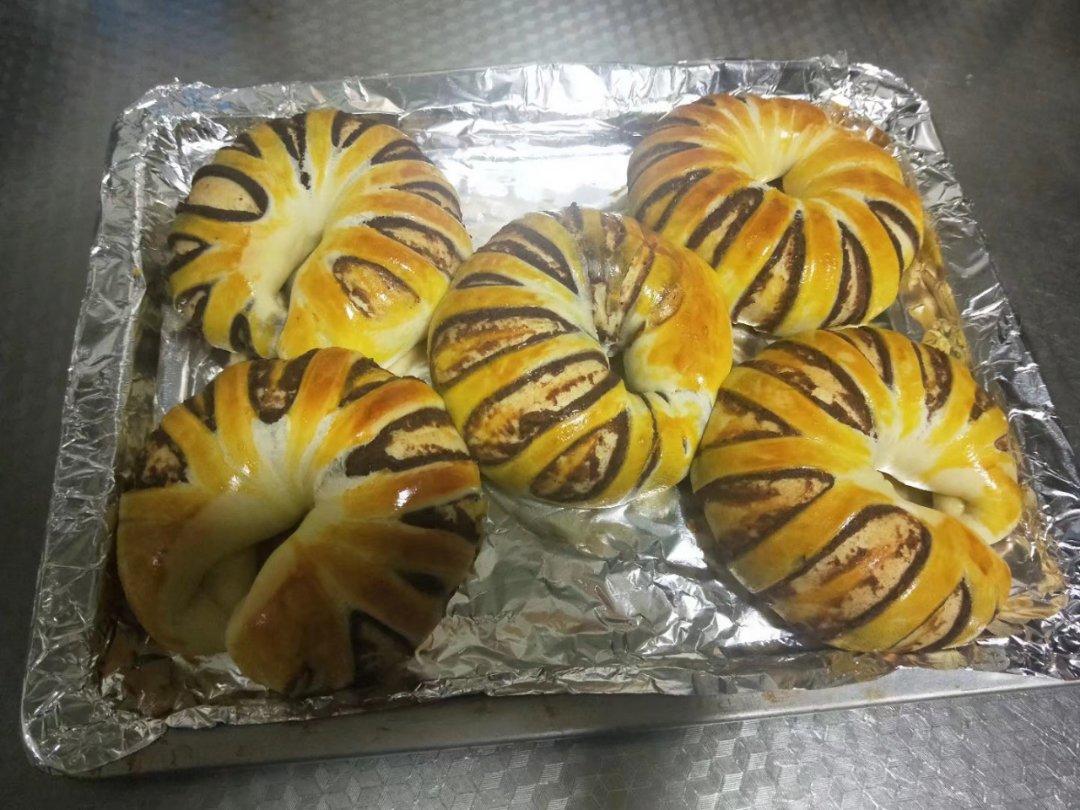 简单易学的红豆沙面包圈