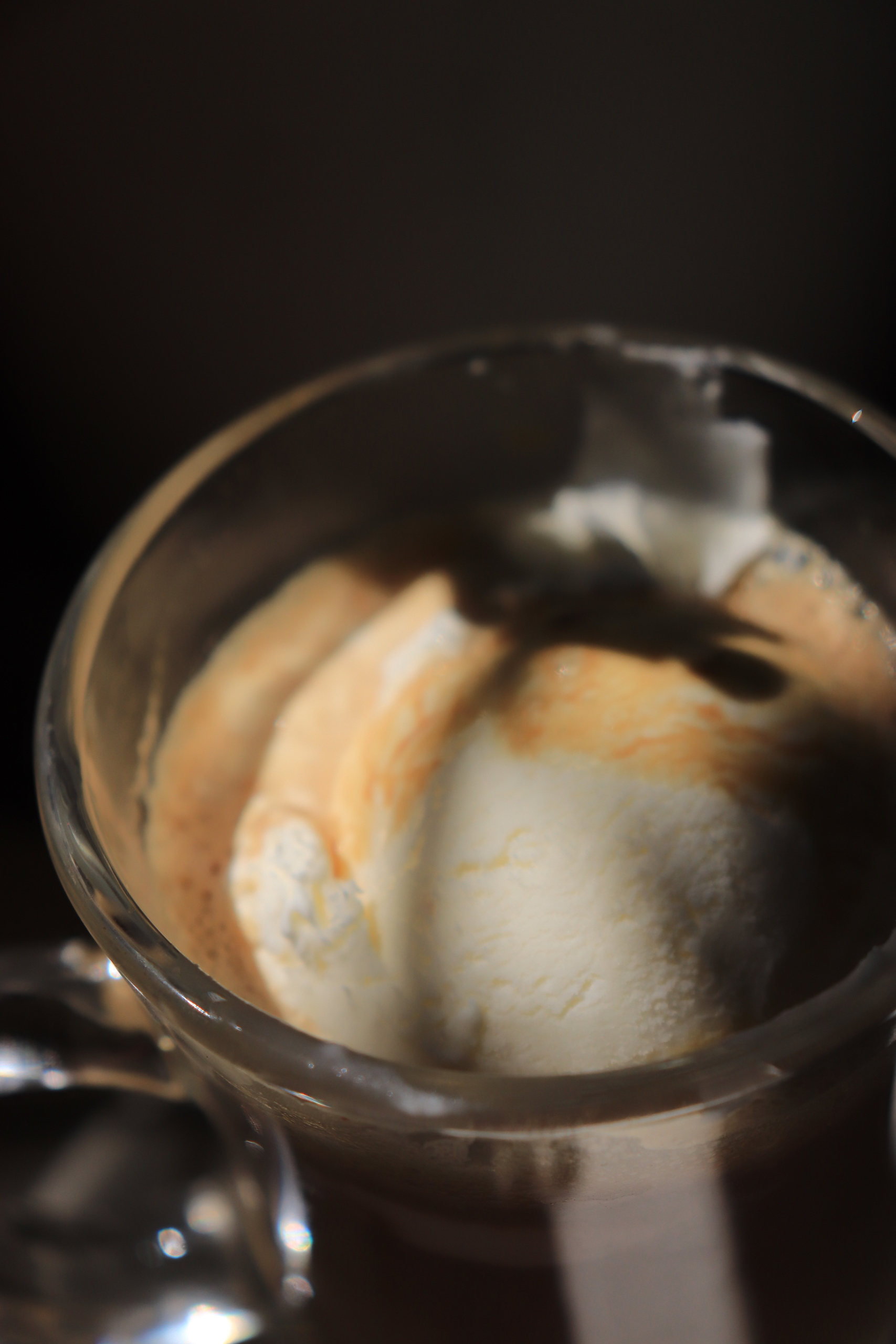 阿芙佳朵--冰淇淋与浓缩咖啡的邂逅