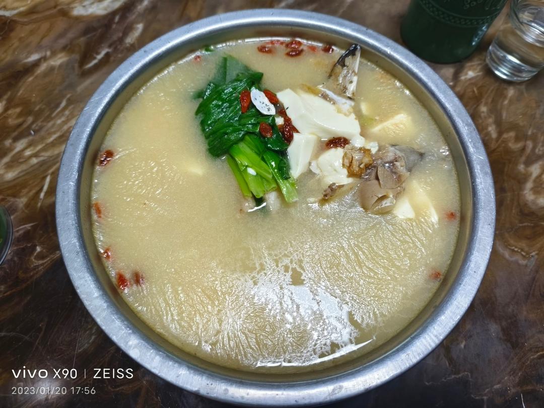 鱼头豆腐汤