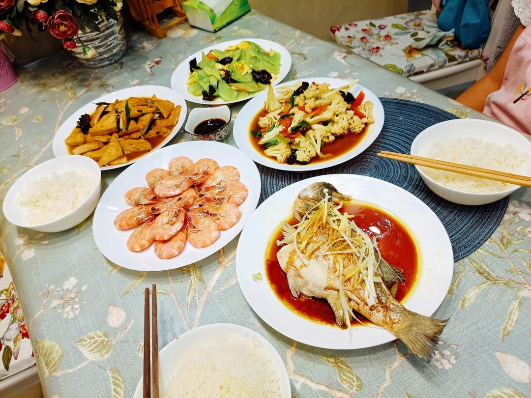 在厨房里遇到你