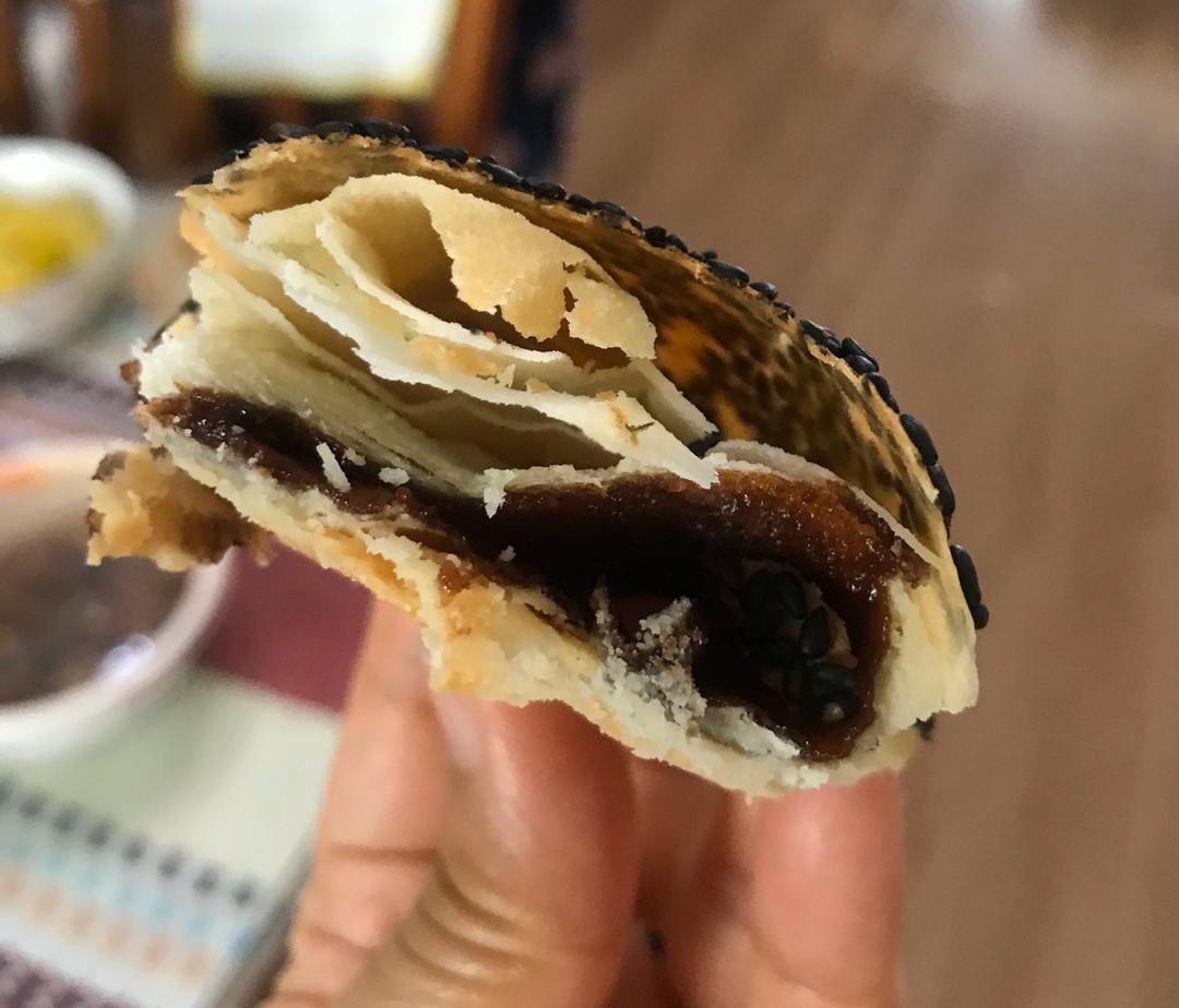 会掉渣，会爆浆的红糖烧饼
