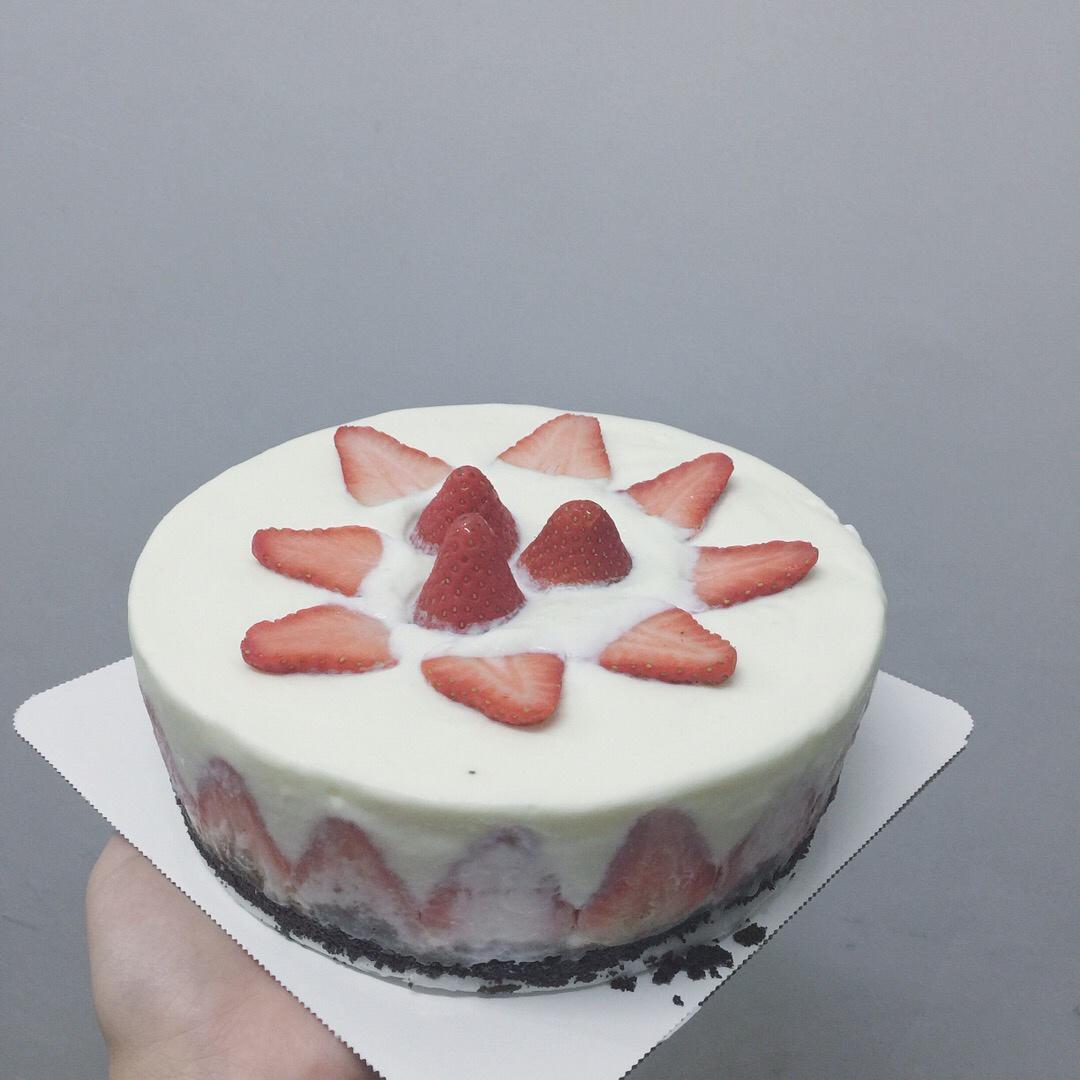 酸奶慕斯蛋糕【蓝莓】