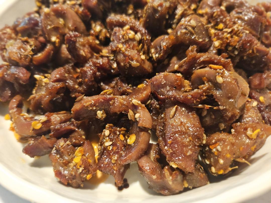 我妈终于把她酒鬼鸡胗的神仙配方传给我了。 ​​​​