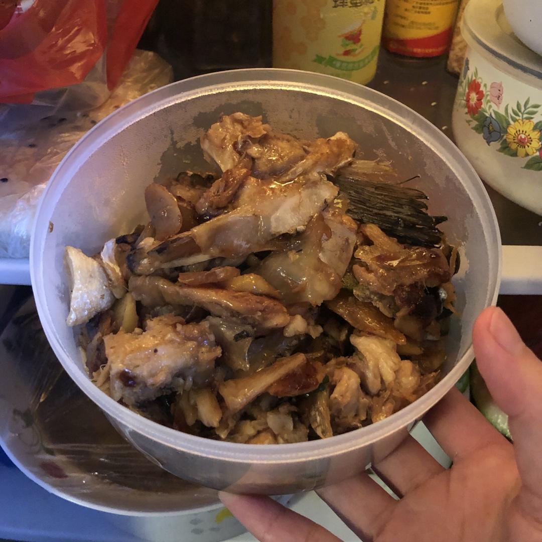 焖三文鱼头（中餐厅张亮简易版）