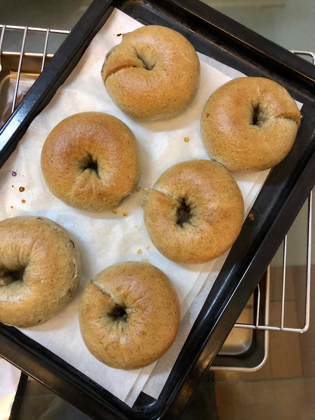 双倍黑芝麻奶酥贝果🥯一起吃养生贝果吧