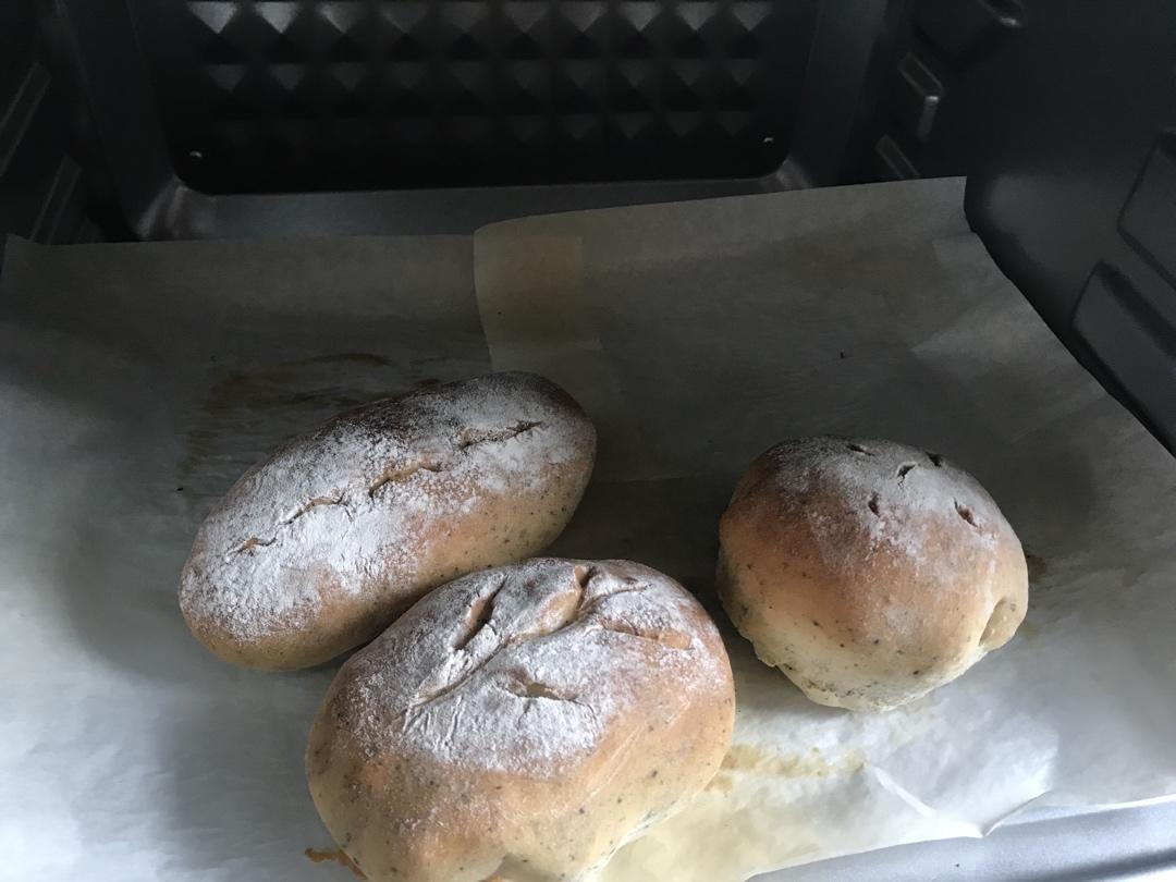 手揉100%减脂全麦欧包（紫薯芋泥麻薯肉松/紫薯芋泥南瓜乳酪）