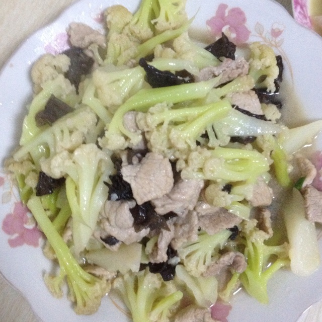 菜花炒肉片