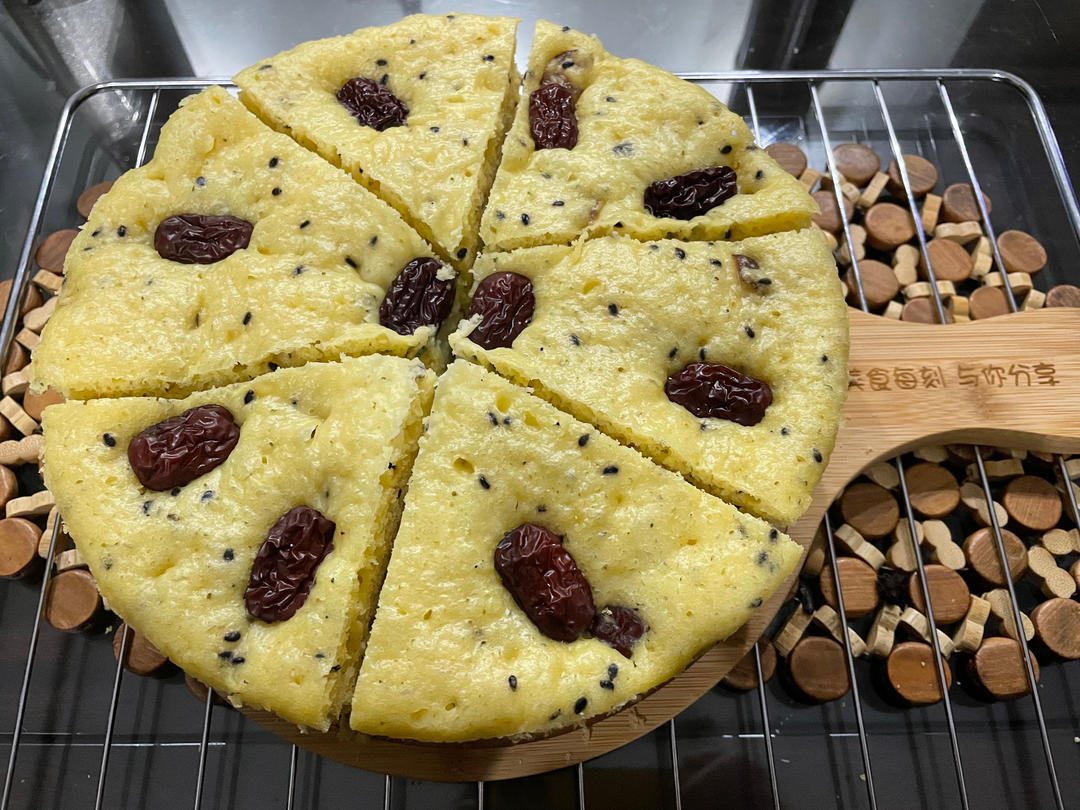 比面包都好吃的奶香鸡蛋发糕