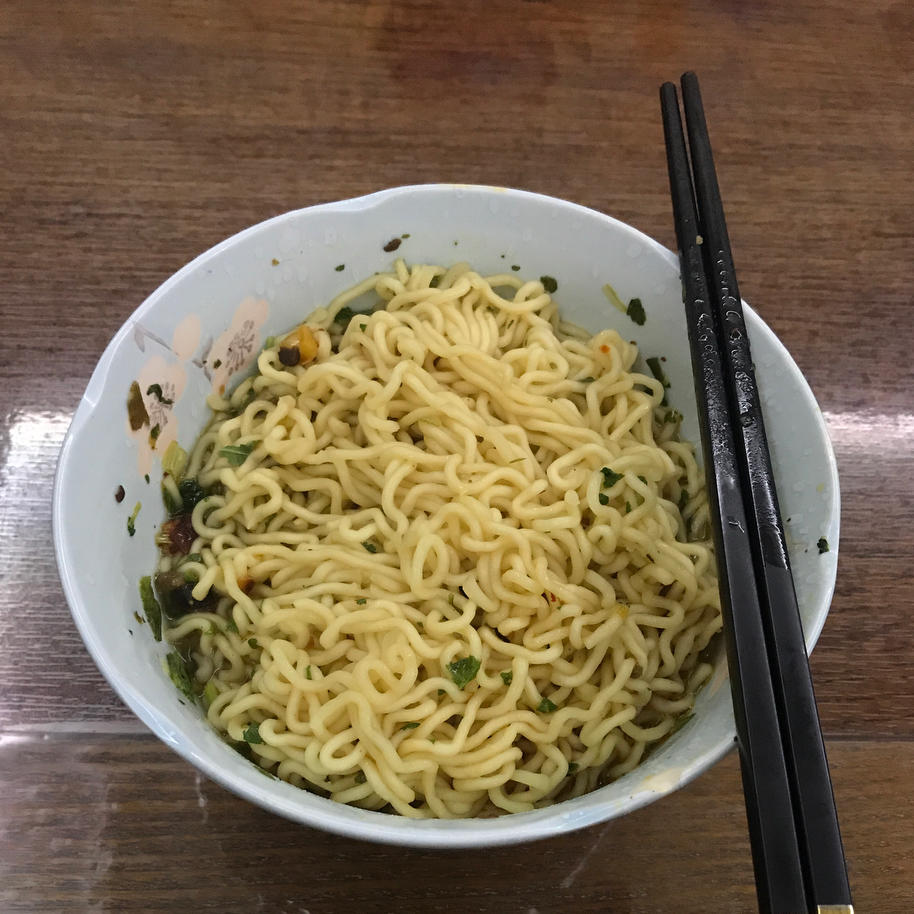 三分钟微波方便面🍜(跟煮的一样)