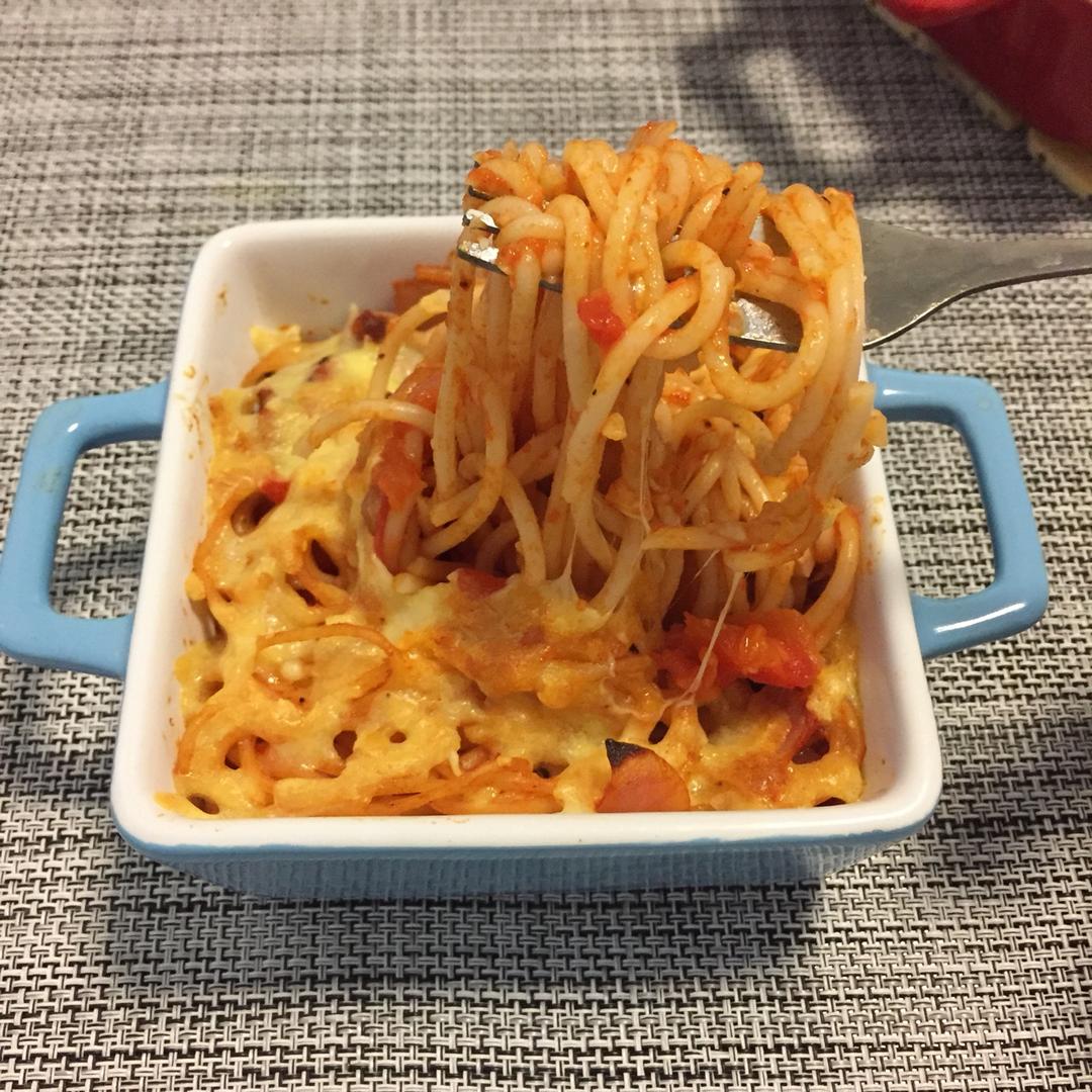 芝士肉酱焗意面