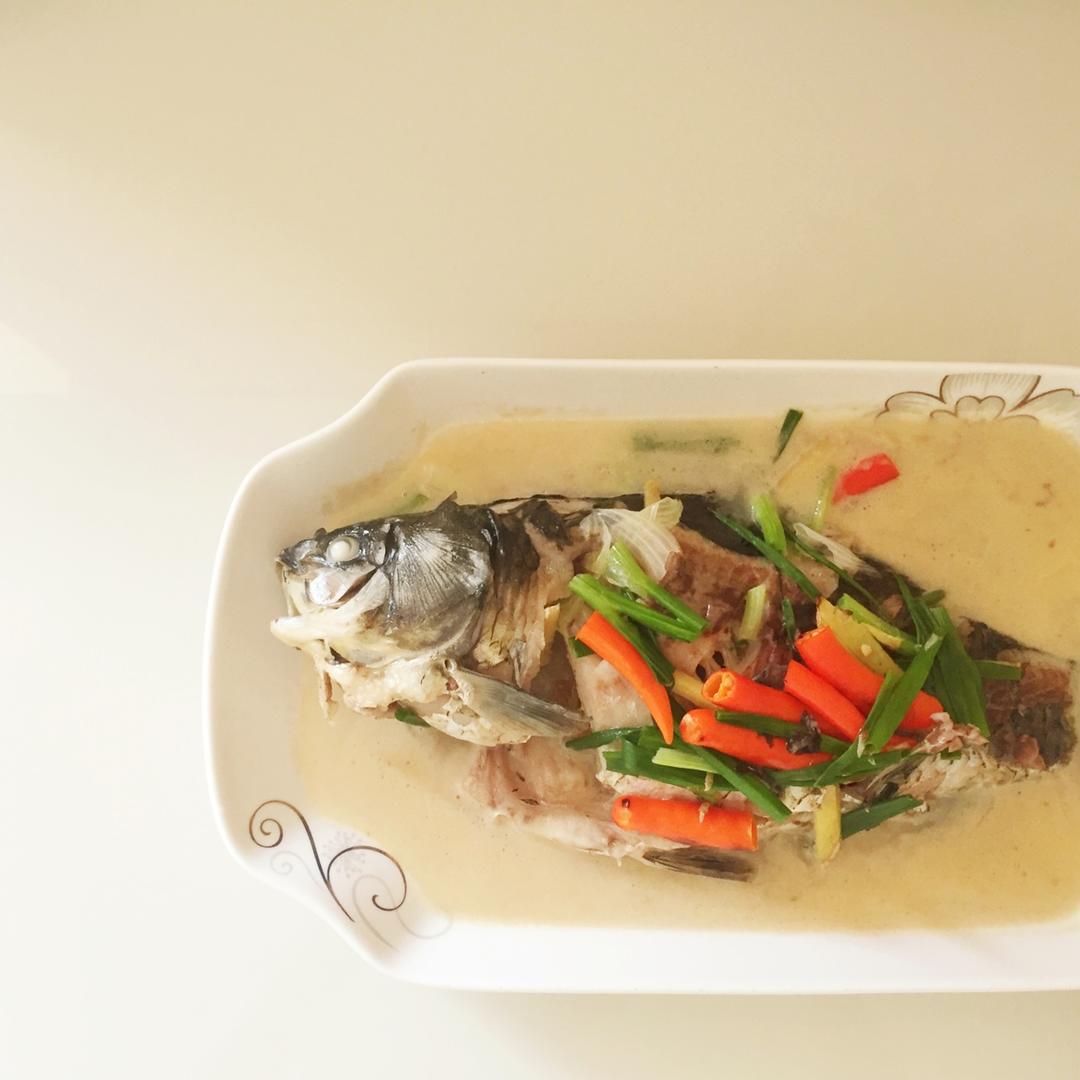 红烧鲫鱼