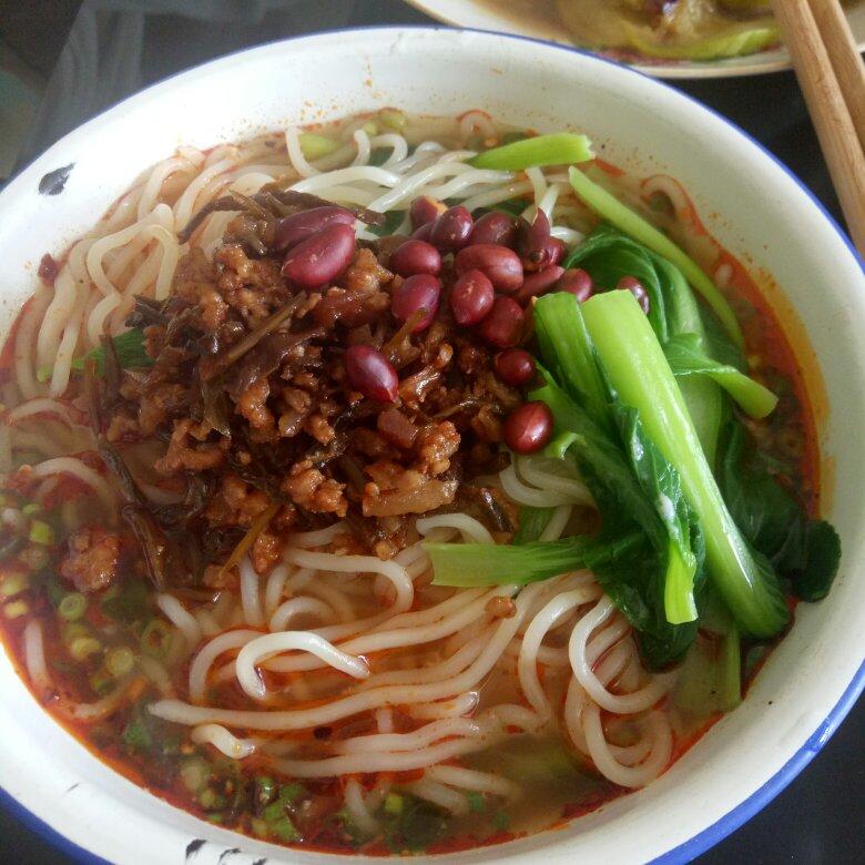 【担担面】四川担担面正宗做法，非常有料！