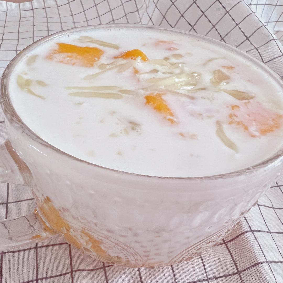 港式甜品——杨枝甘露(芒果西米露)附芒果花切法