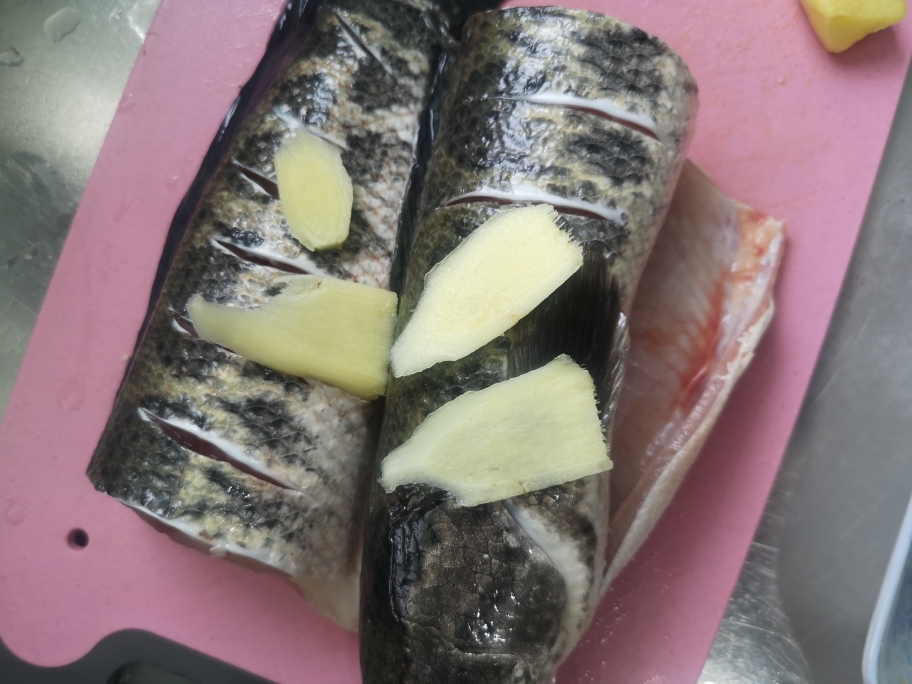 广东靓汤西洋菜煲生（乌）鱼的做法 步骤4