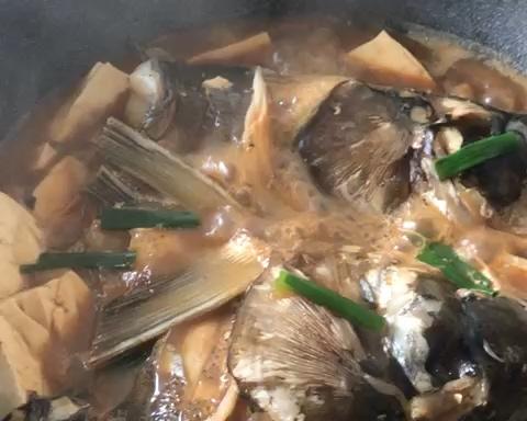 红烧鱼头豆腐的做法