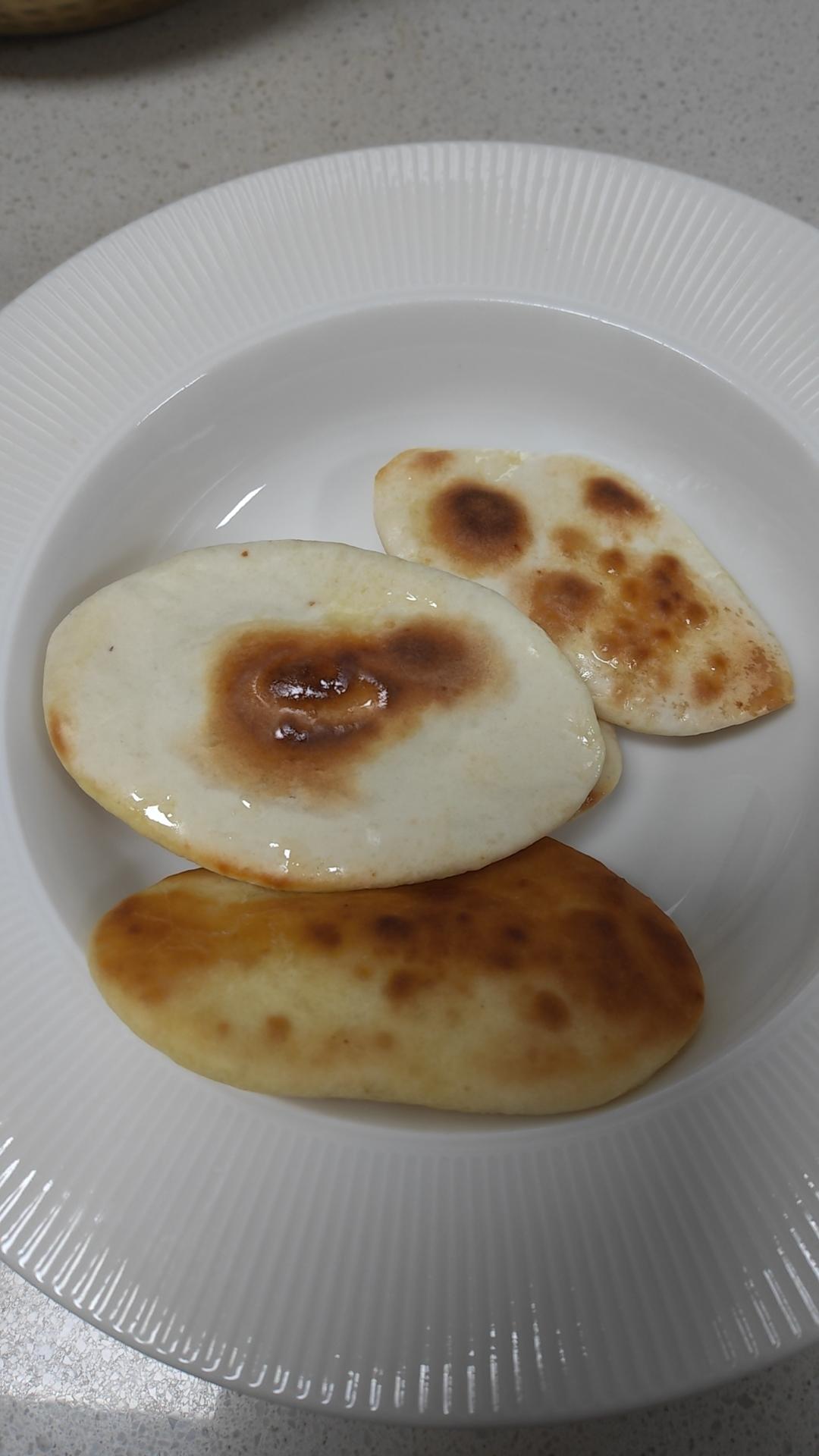 半烫面的口袋饼｜装啥都好吃