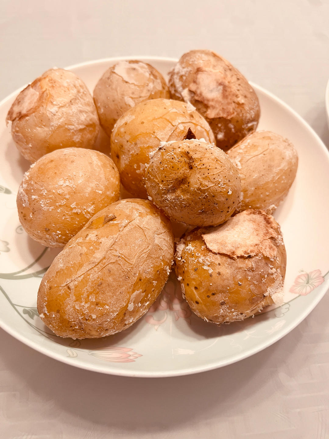 盐烤小土豆（电饭锅懒人快手菜）