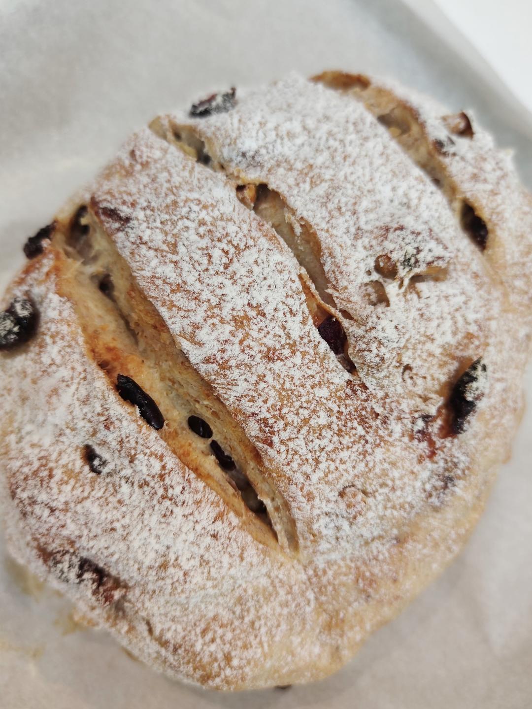 全麦坚果蔓越莓欧包~隔夜发酵