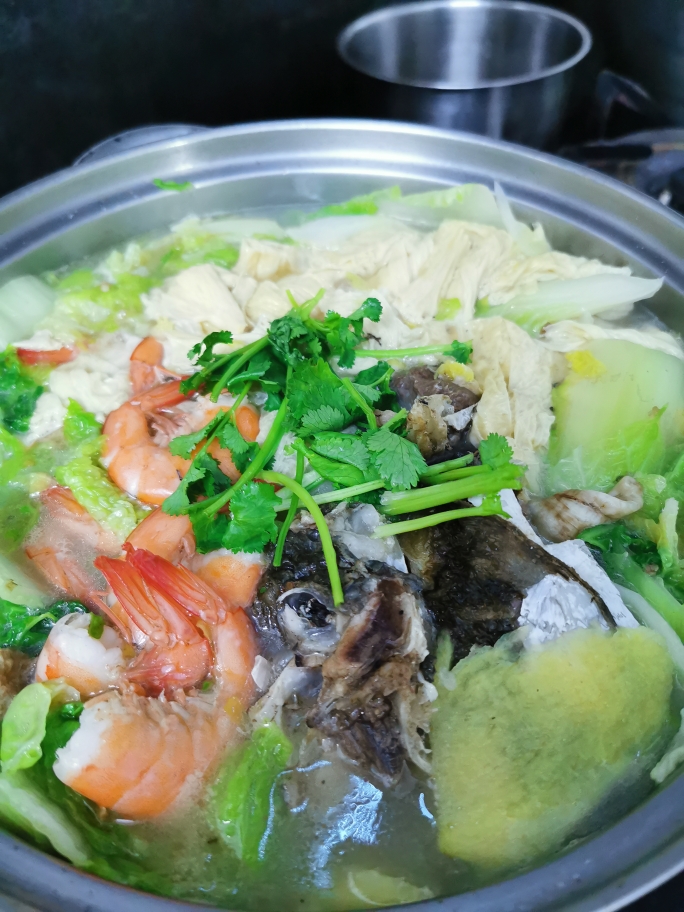 鱼头白菜汤的做法