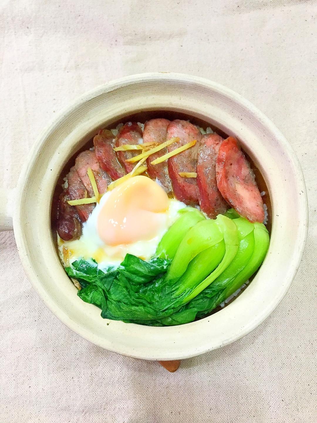 田野之上—香肠煲仔饭的做法