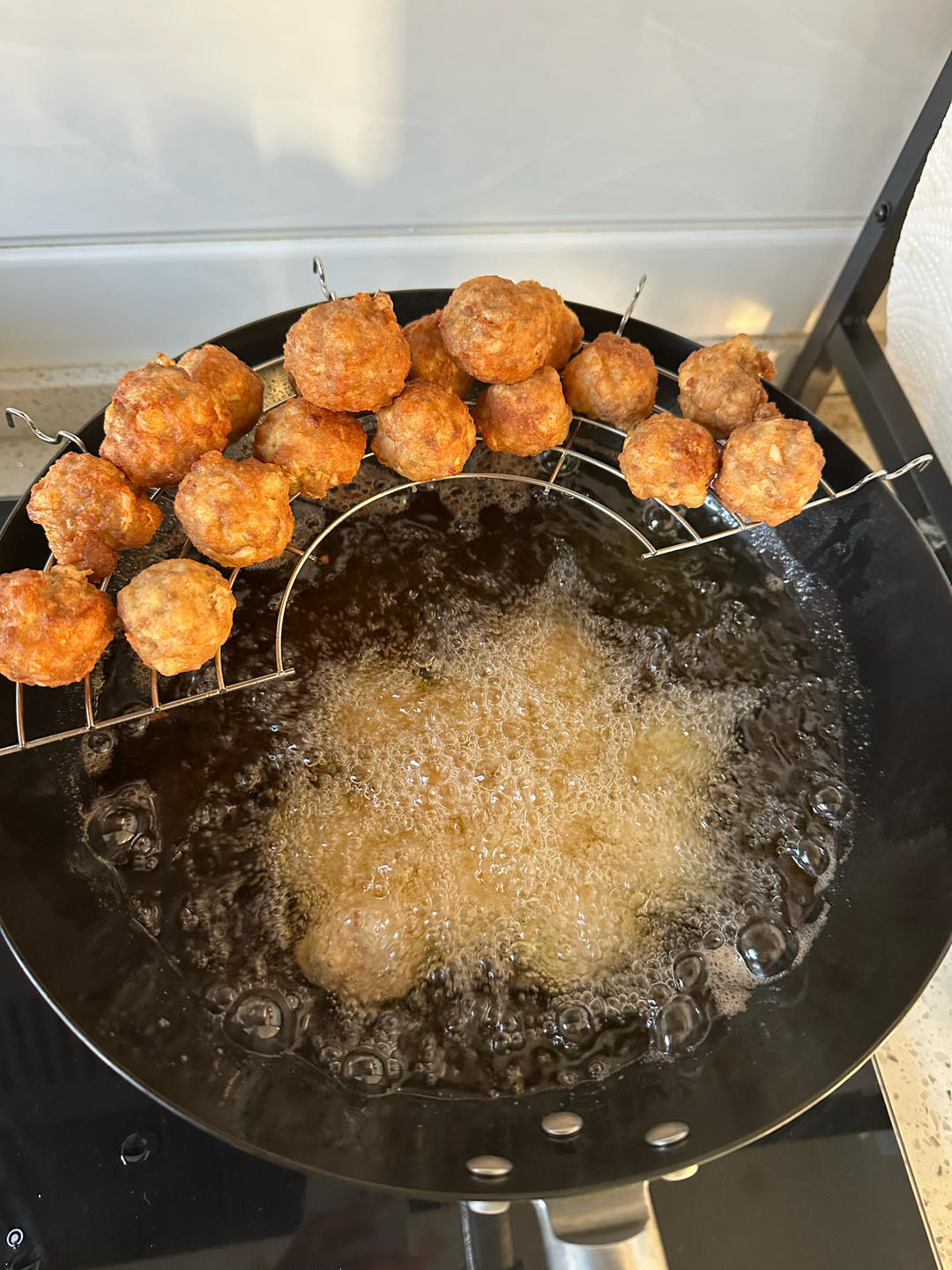 香炸豆腐肉丸子