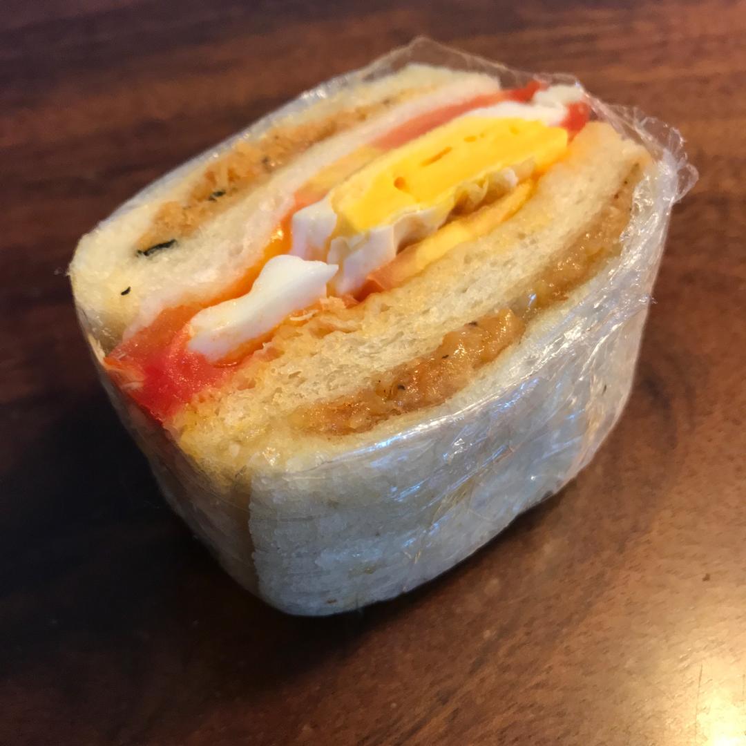 《Tinrry+》软绵绵的白吐司