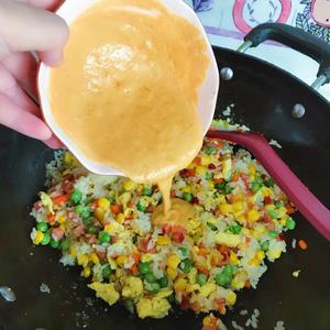 中泰合璧咖喱椰浆蛋炒饭🍛的做法 步骤8