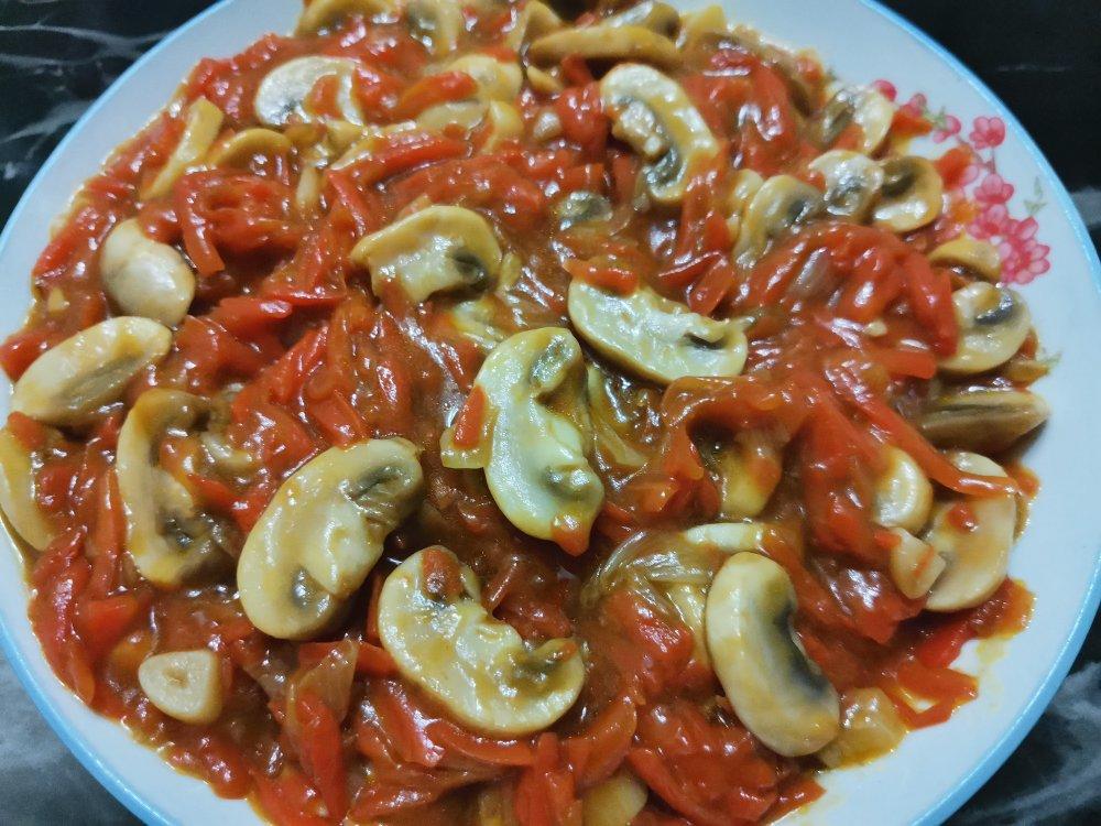 不放味精、盐，有点蒜香味的蚝油口蘑