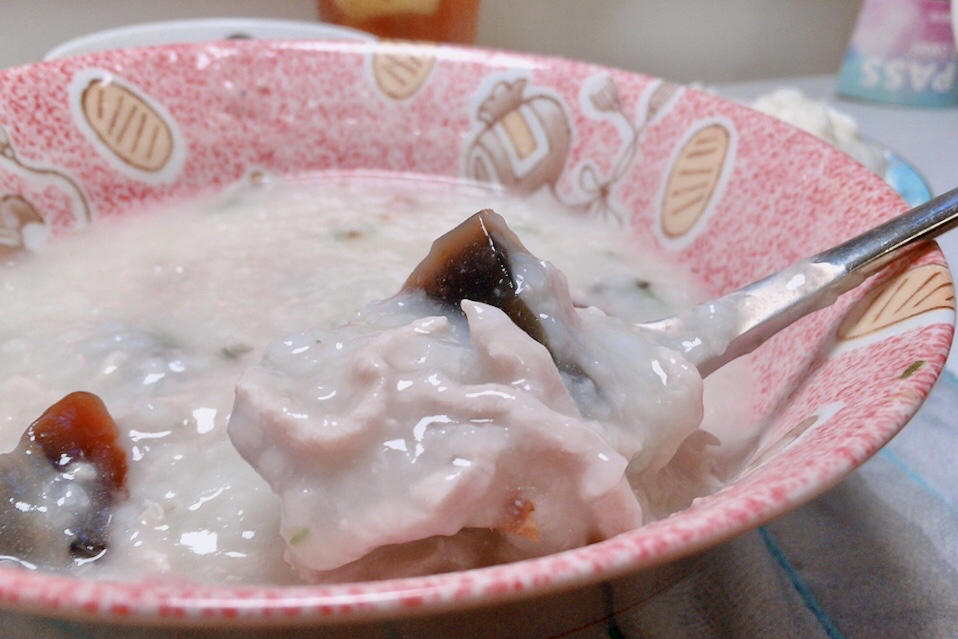 十五分钟快手之香滑皮蛋瘦肉粥(附五分钟电饭煲电压力锅更快捷方法)