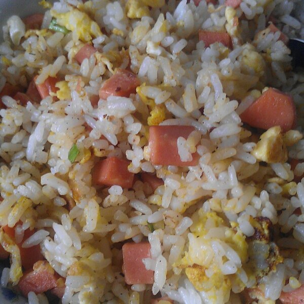 黄金火腿肠蛋炒饭