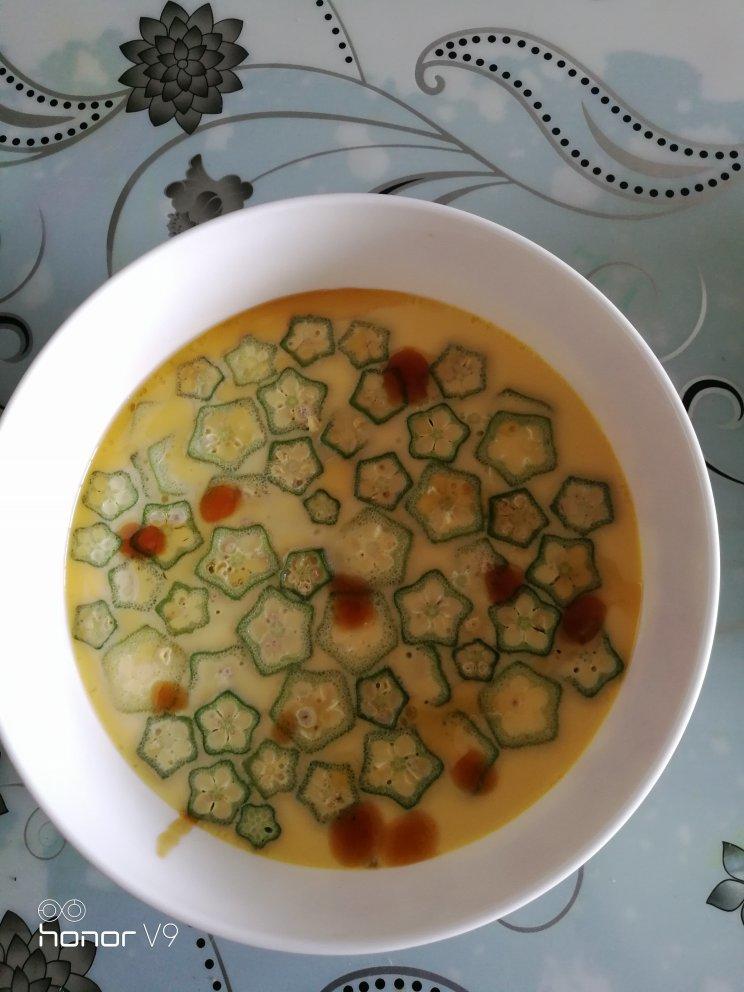 滑溜溜的秋葵蒸蛋