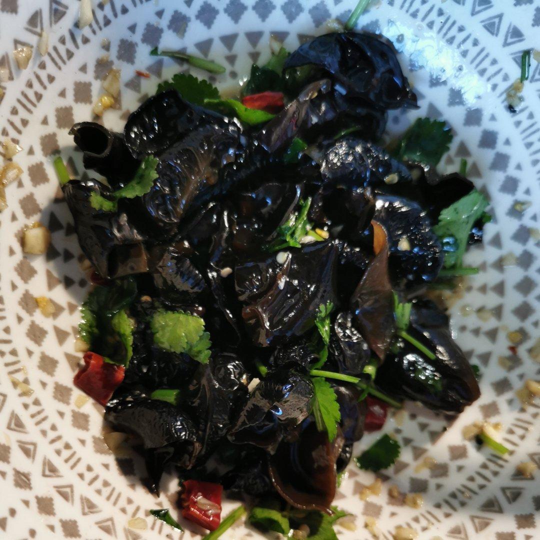 凉拌爽脆木耳