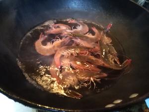 28.清水煮虾的做法 步骤5