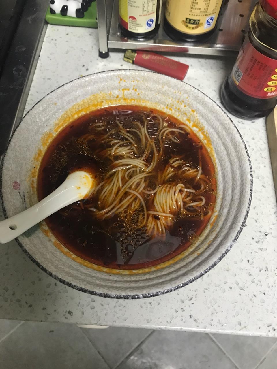 香辣酸汤面