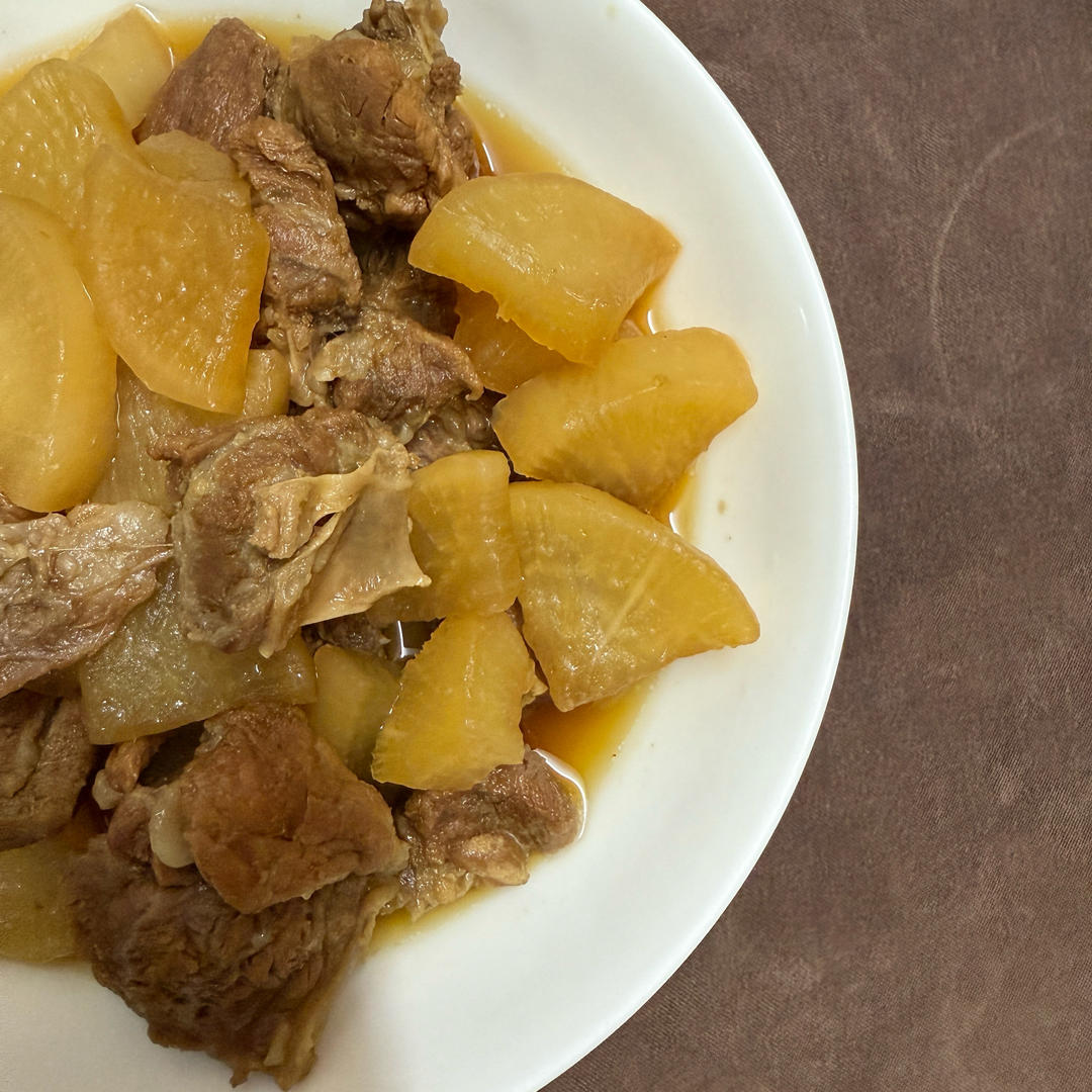 日式白萝卜炖牛腩