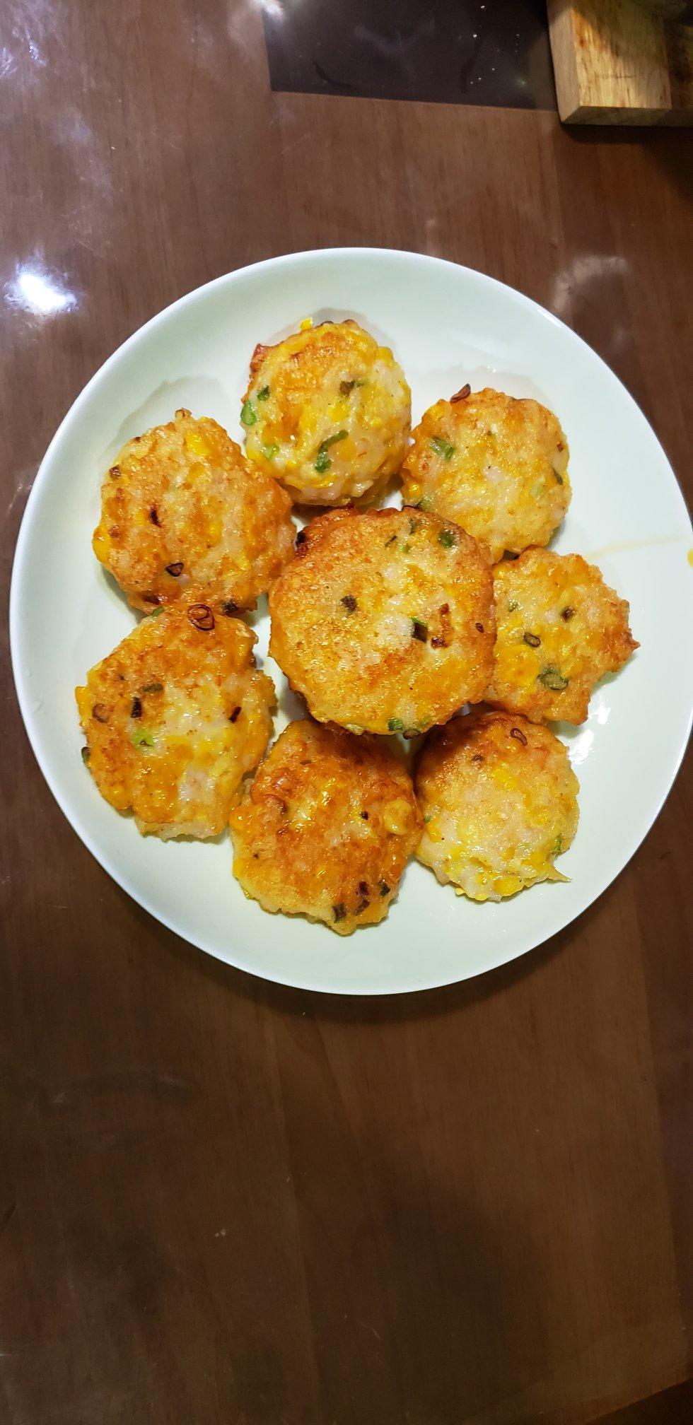 虾仁别再炒着吃了，这样做，当早餐大人孩子都爱吃