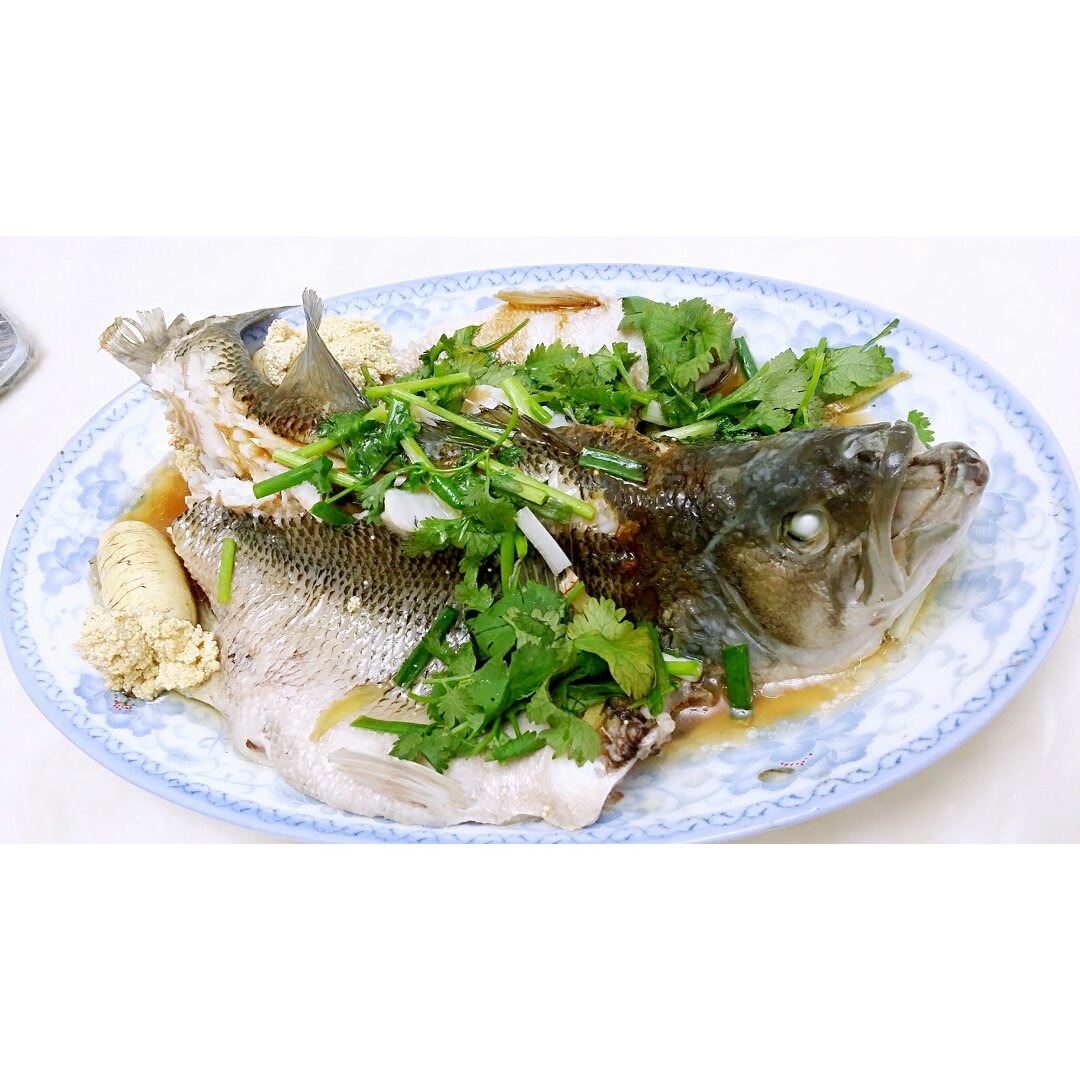 清蒸鲈鱼