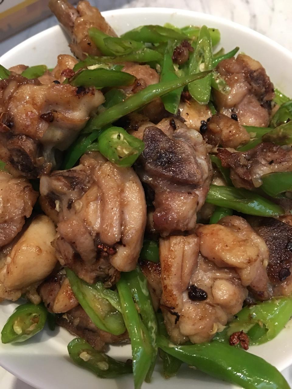 老丁的私房菜-尖椒鸡