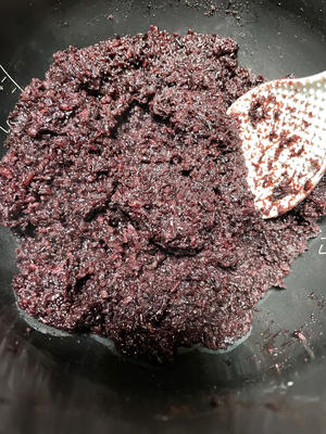外脆里糯的紫米糍饭糕——中式茶点和甜品（五十四）的做法 步骤2