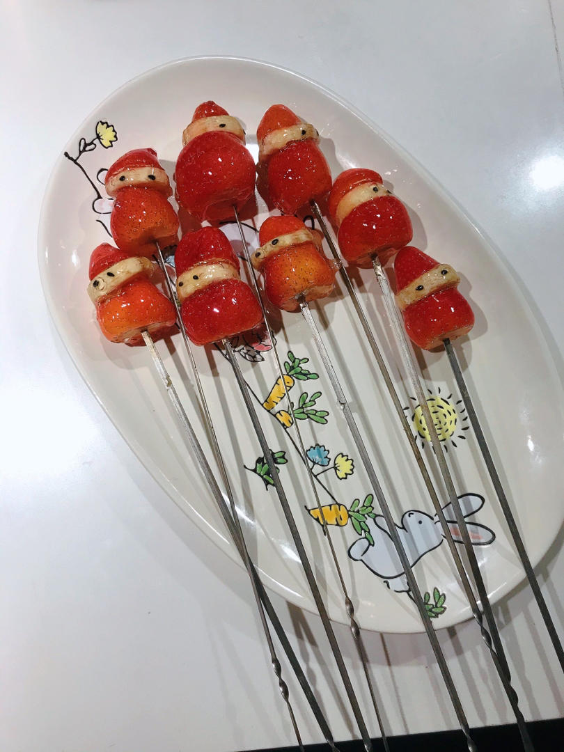 超可爱的草莓糖葫芦