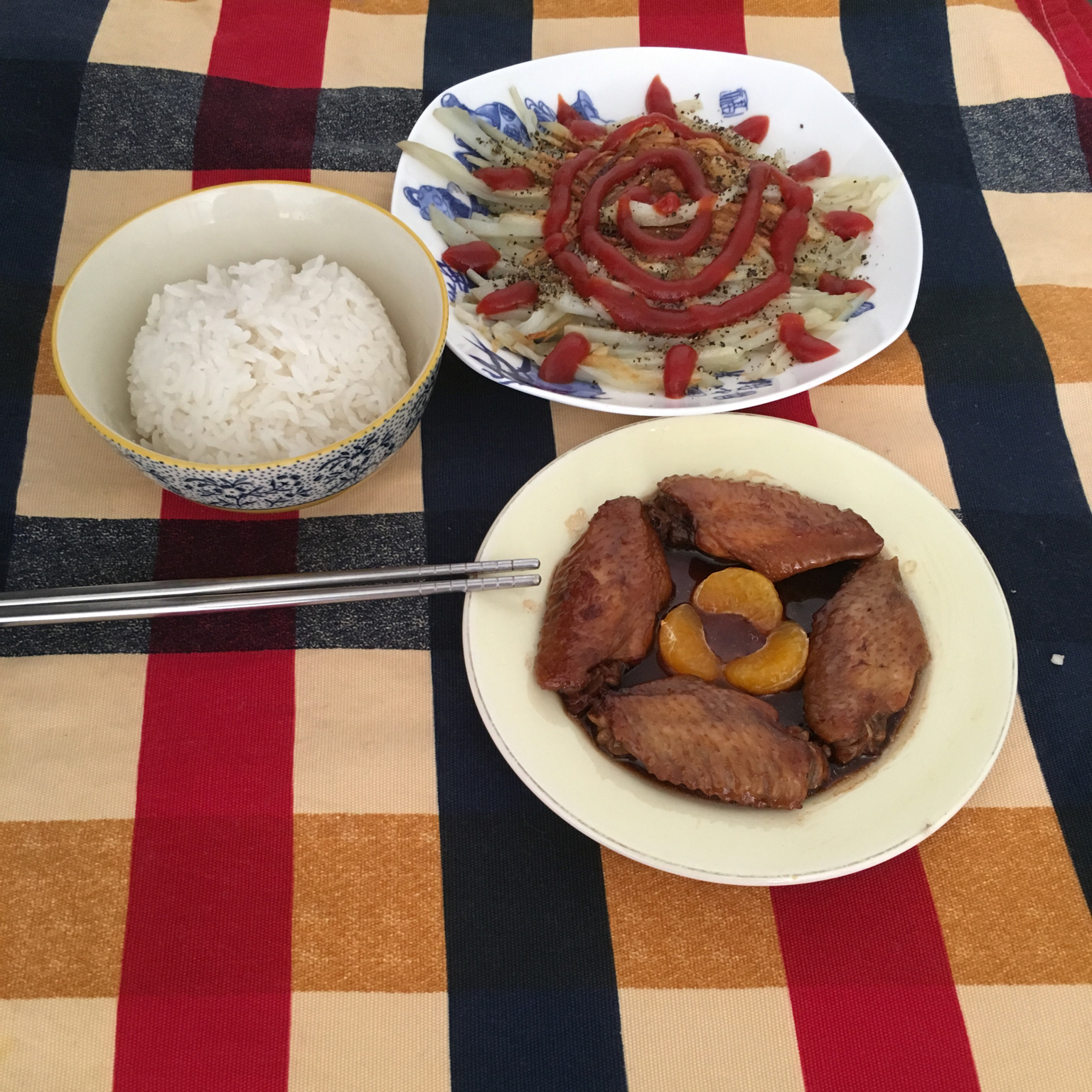 淡淡的夜色做的一个人的午餐