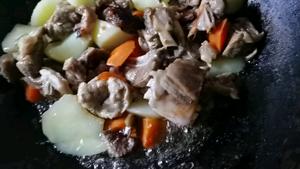 麻麻的菜单——盐煎羊肉的做法 步骤8