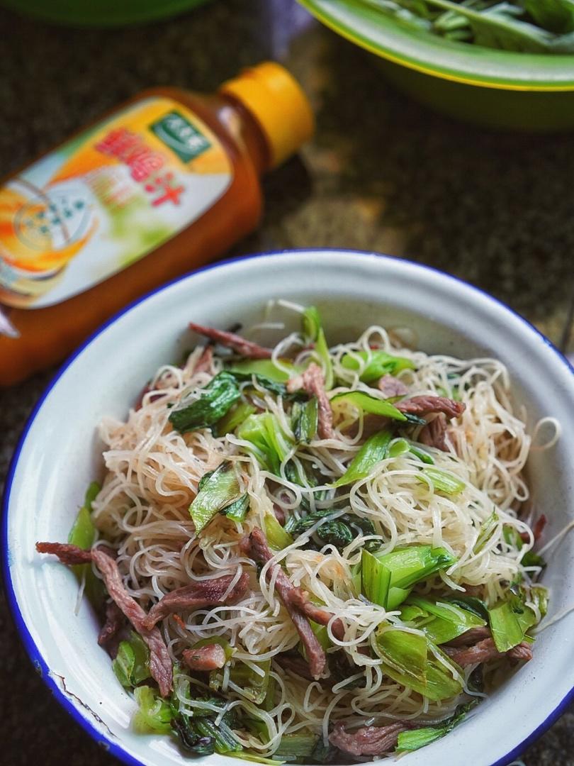 肉丝炒粉