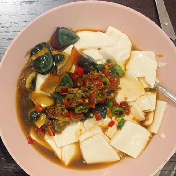 皮蛋拌豆腐（从这道菜说起，如何拌出好吃的凉拌菜）