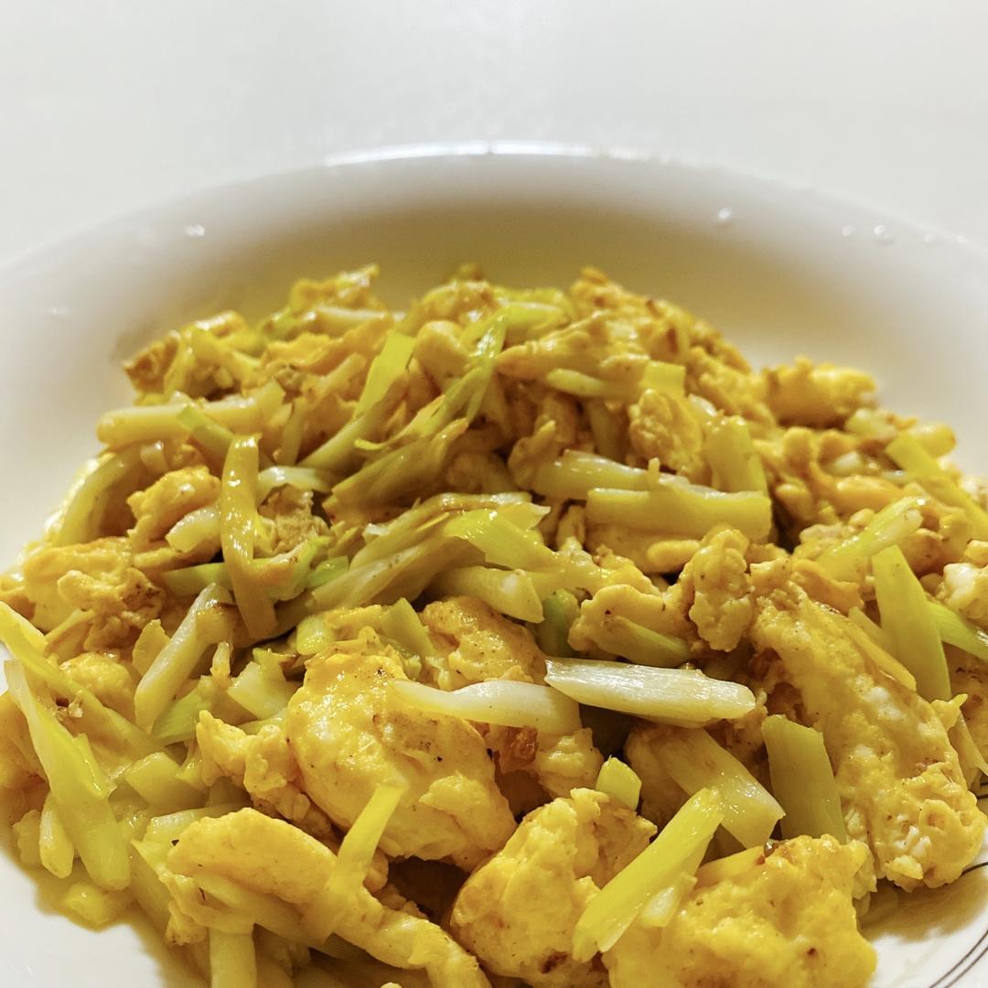 蒜黄炒鸡蛋