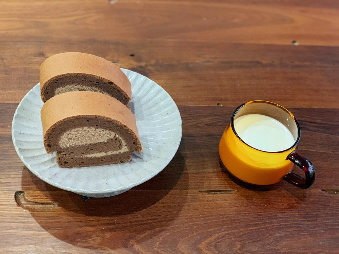 甘纳许巧克力蛋糕卷