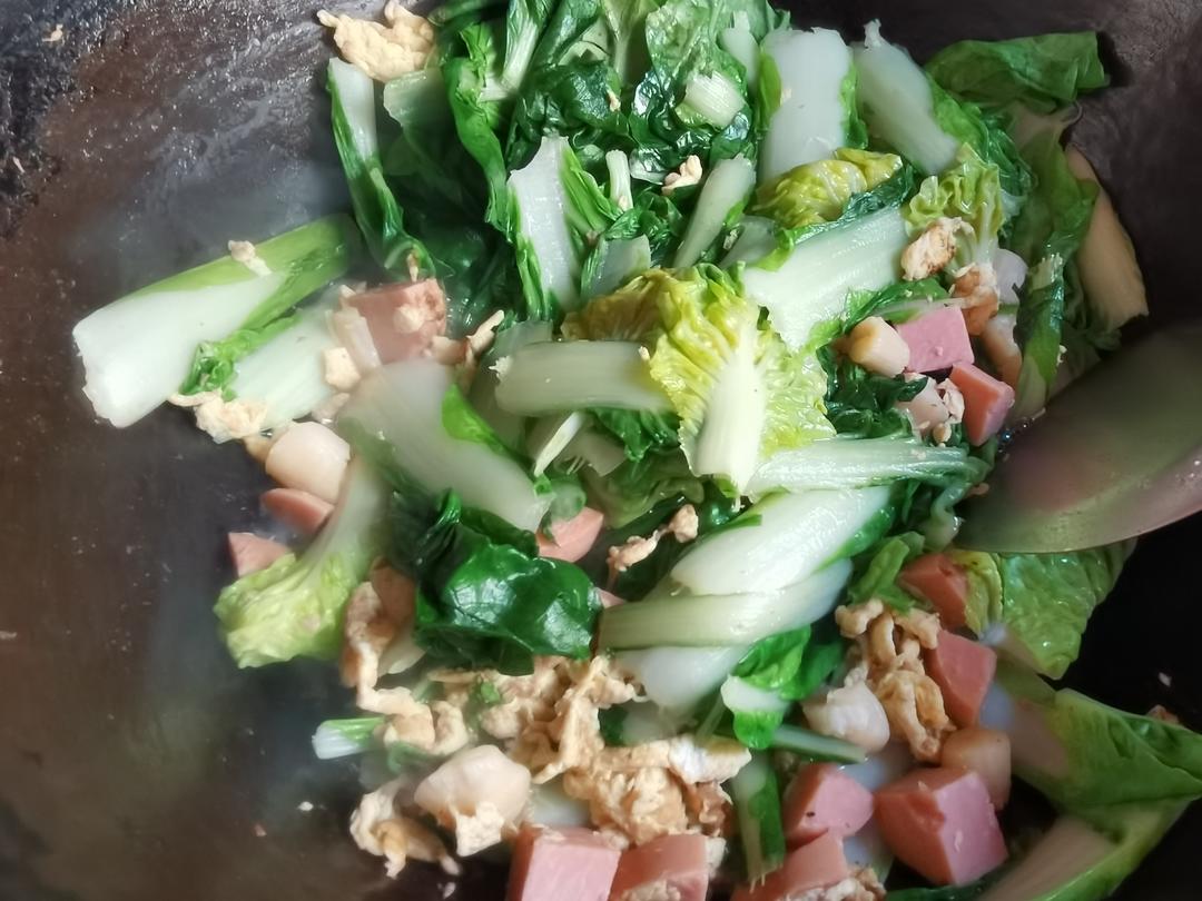 奶白色的白菜鸡蛋汤